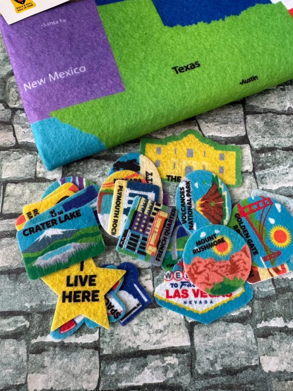 Felt World and US Maps